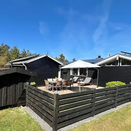 Aviaya - 350m From The Sea By Interhome Holiday home